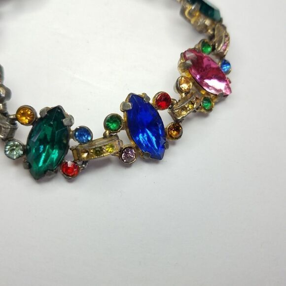 Vintage Jewel Tone Rhinestone Demi Parure Pot Metal Bracelet Screw Back Earrings - Picture 6 of 14